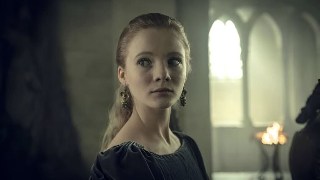 Freya Allan | The Witcher