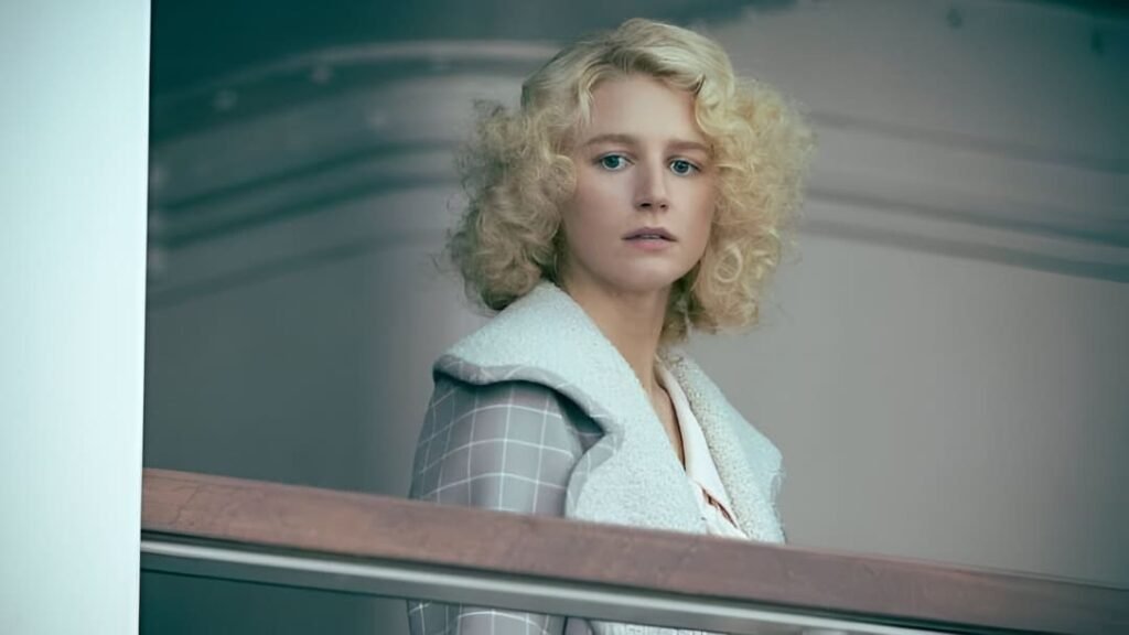 Julia Schlaepfer | 1923