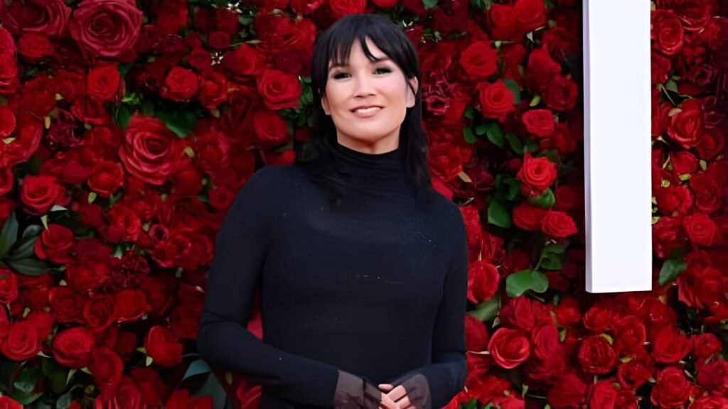 Zoë Chao | The Roses