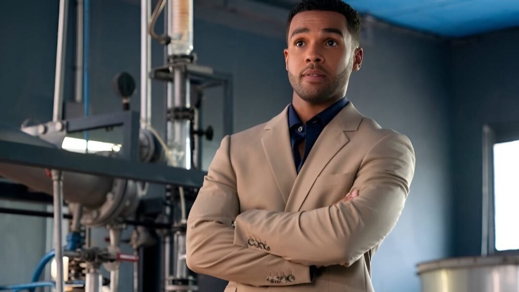 Lucien Laviscount | Emily in Paris