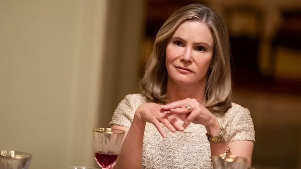 Jennifer Jason Leigh - Crime 101