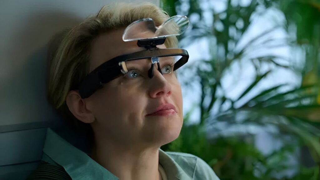 Kate McKinnon - In the Blink of an Eye