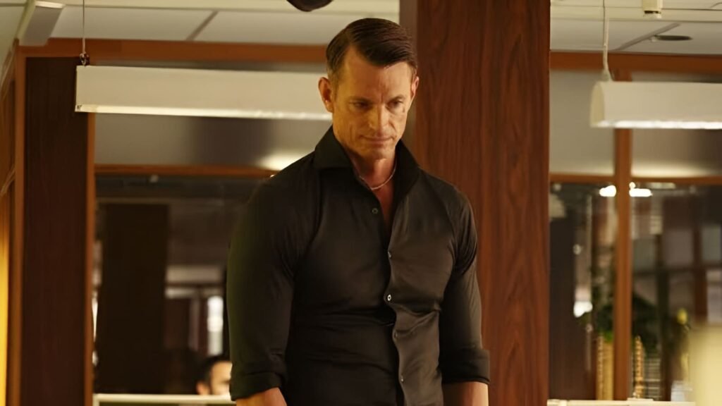 Joel Kinnaman - Detective Hole
