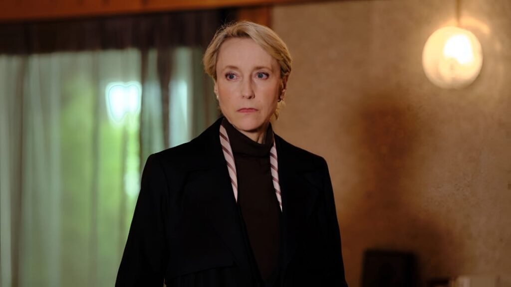 Lia Williams - The Capture