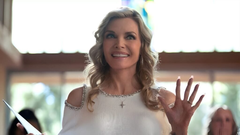 Michelle Pfeiffer - Margo’s Got Money Troubles