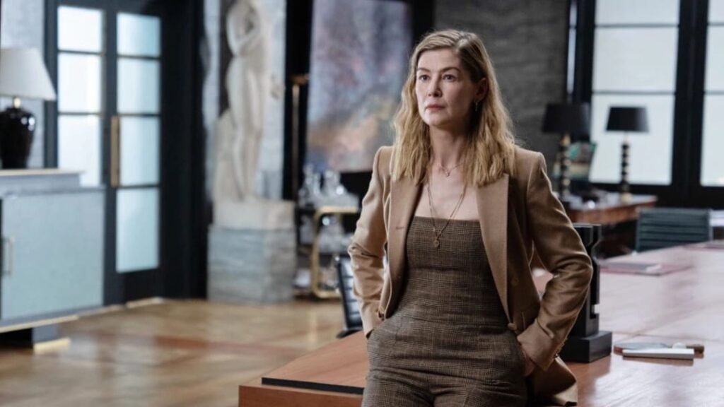 Rosamund Pike - In the Grey