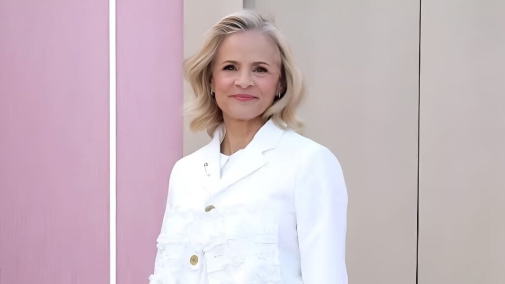 Amy Sedaris - Office Romance