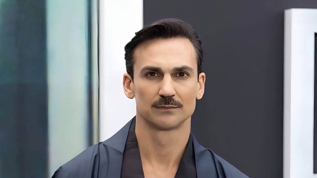 Henry Lloyd-Hughes - Disclosure Day