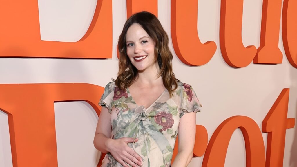 Sarah Ramos - Little Brother