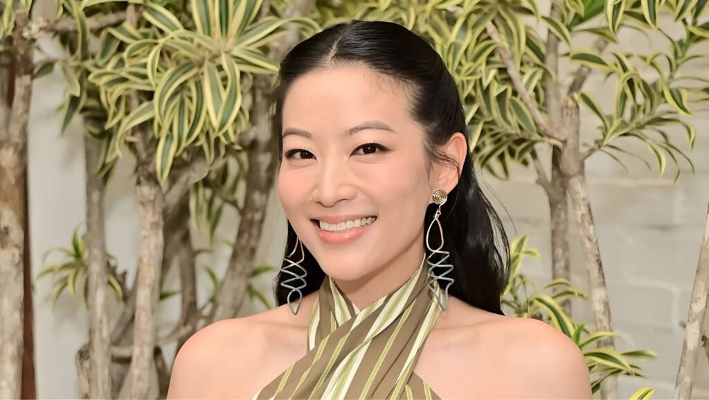 Arden Cho - The Last House