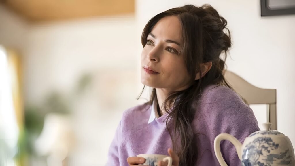 Kristin Kreuk - Murder in a Small Town