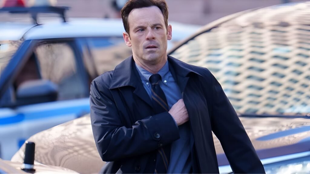 Scoot McNairy - Furious