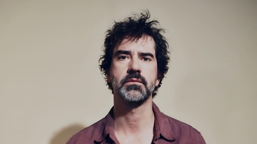 Hamish Linklater - The Whisper Man 